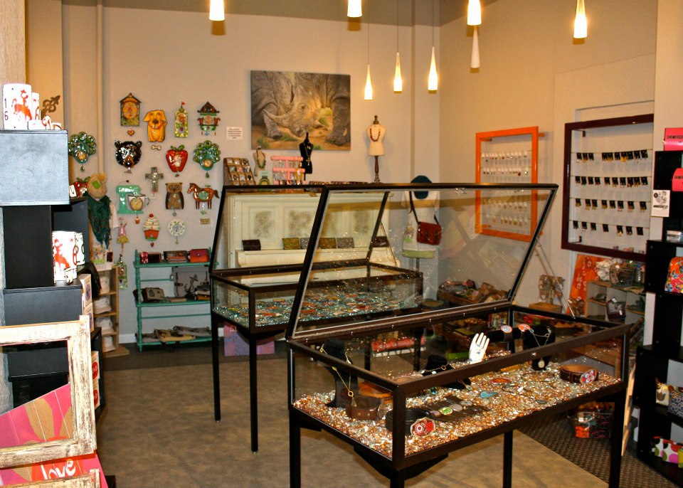 Floral Rhino Casper Wyoming boutique - jewelry case